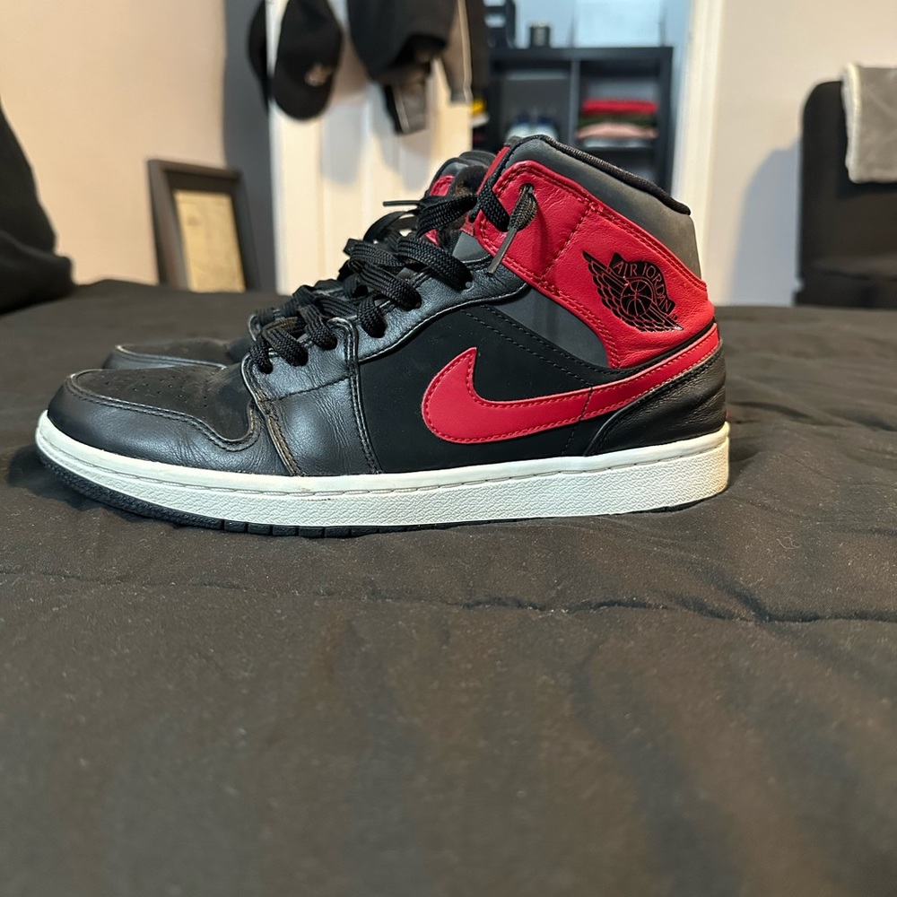 Jordan 1 - Picture 6 of 6